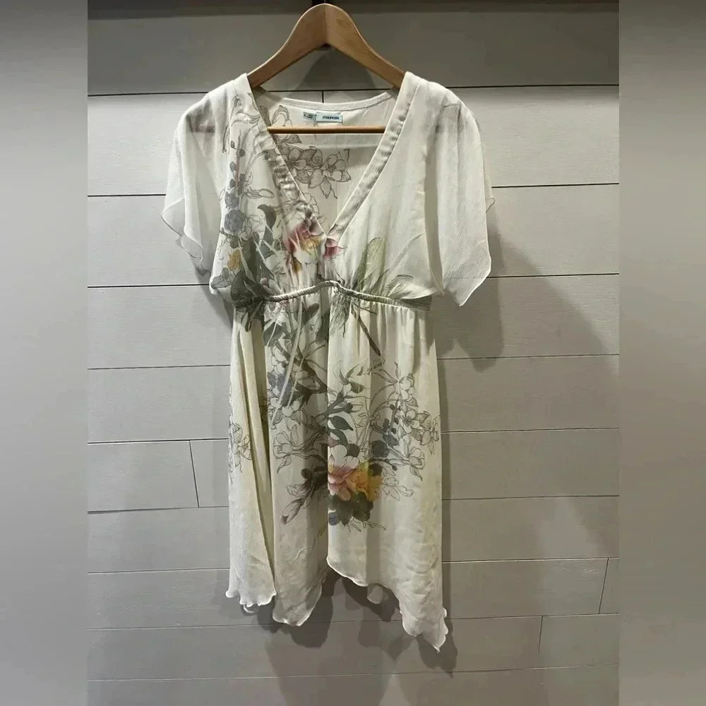 Maurice’s White Floral Dress- size Small